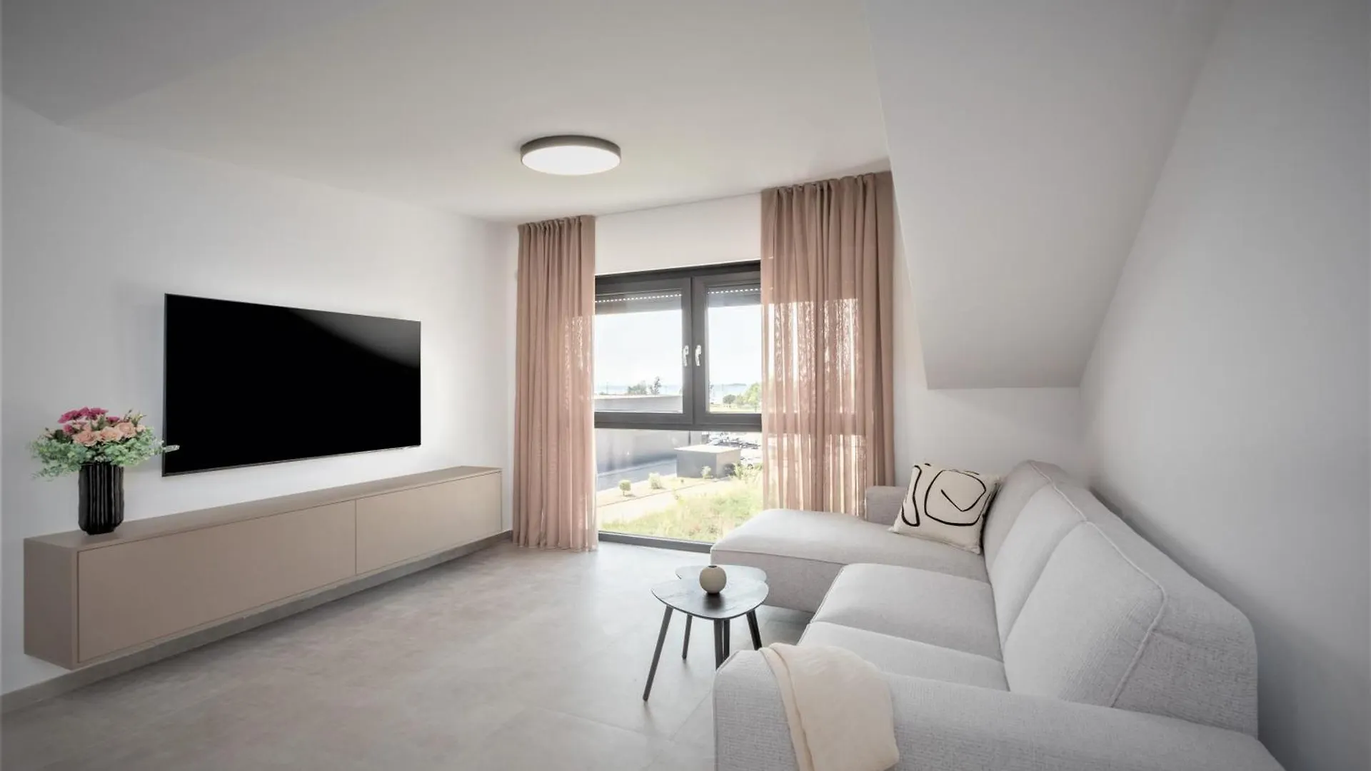 Valla Family Apartments And Rooms Funtana