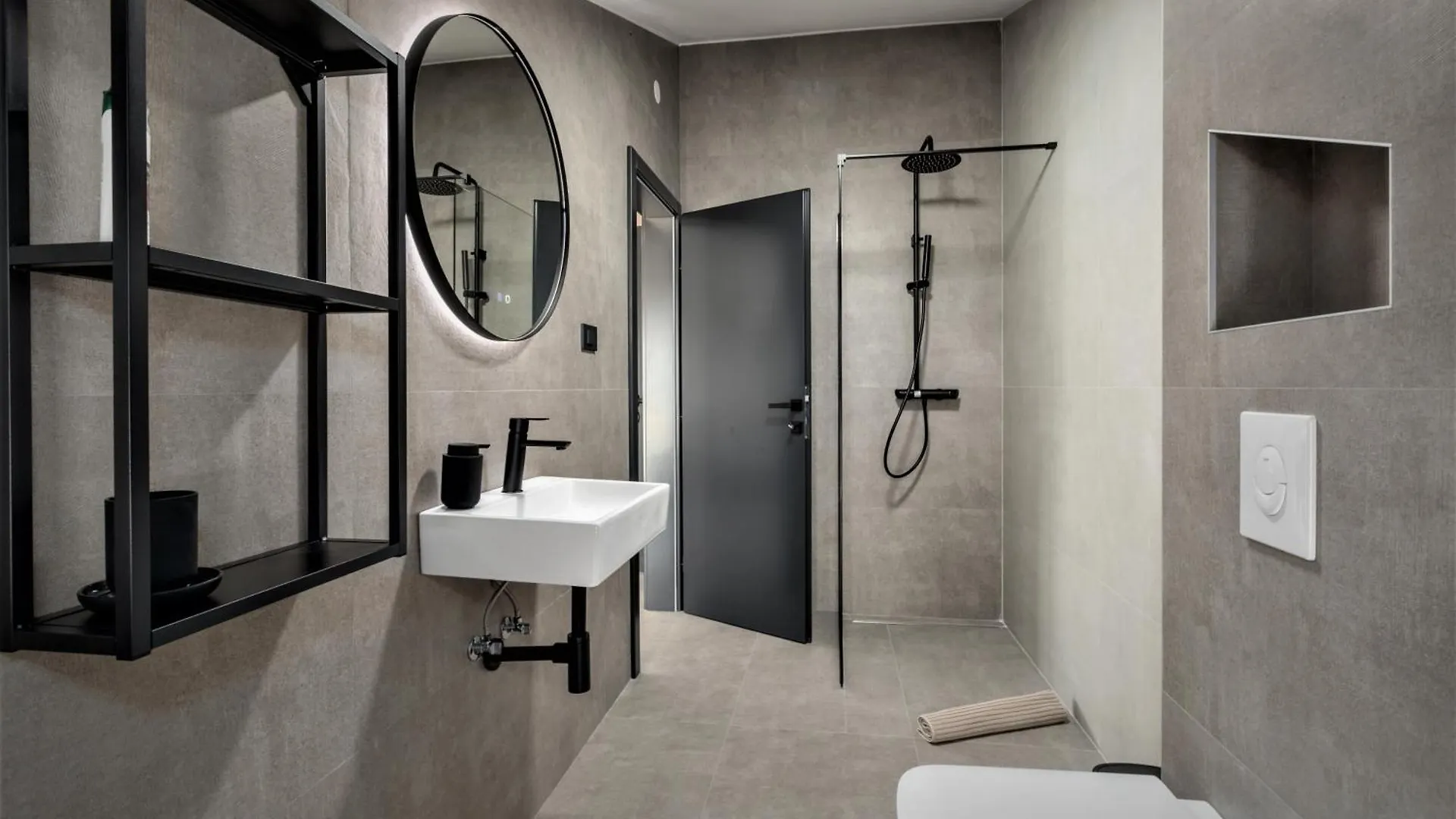 Valla Family Apartments And Rooms Funtana