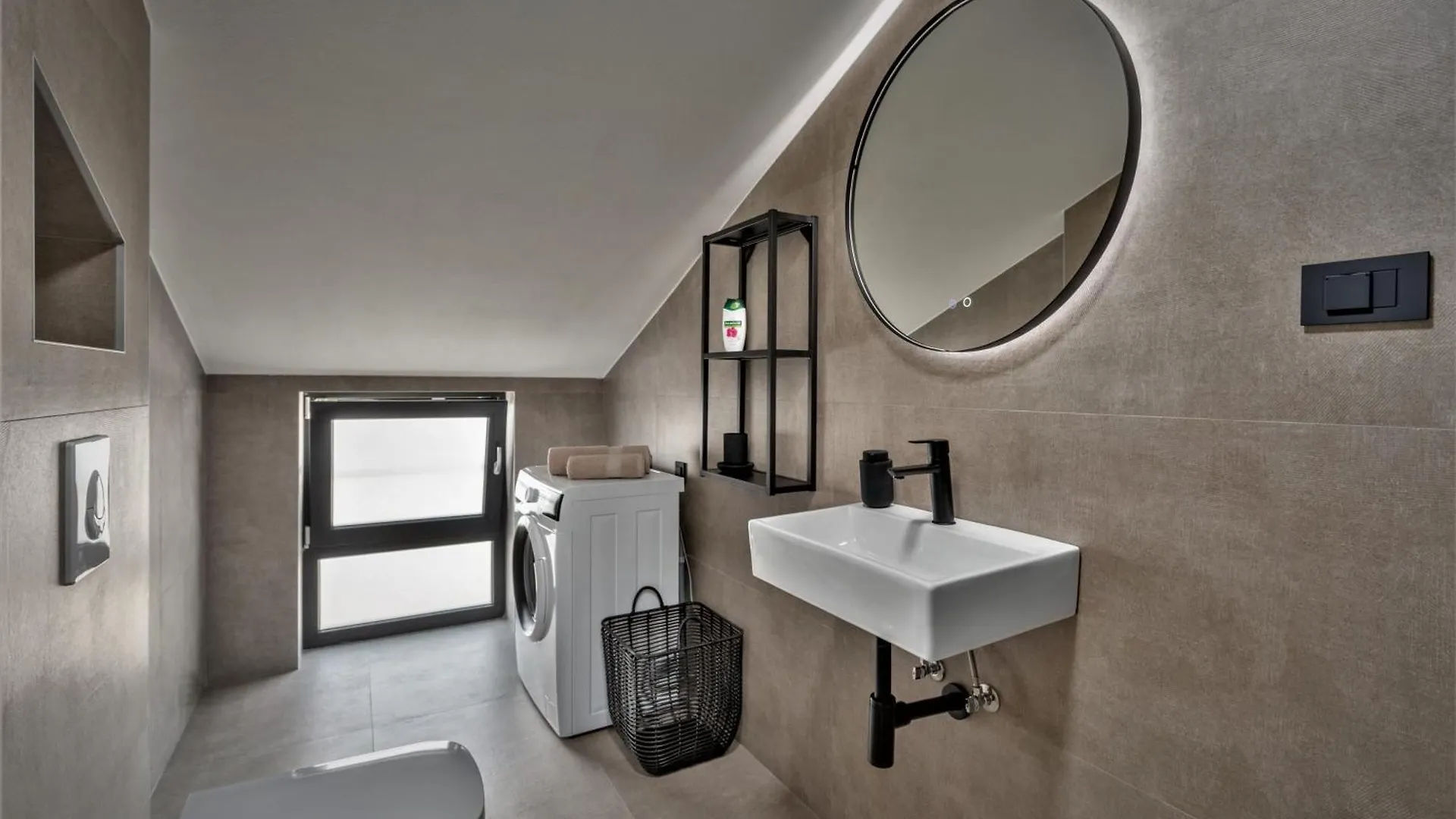 Valla Family Apartments And Rooms Funtana