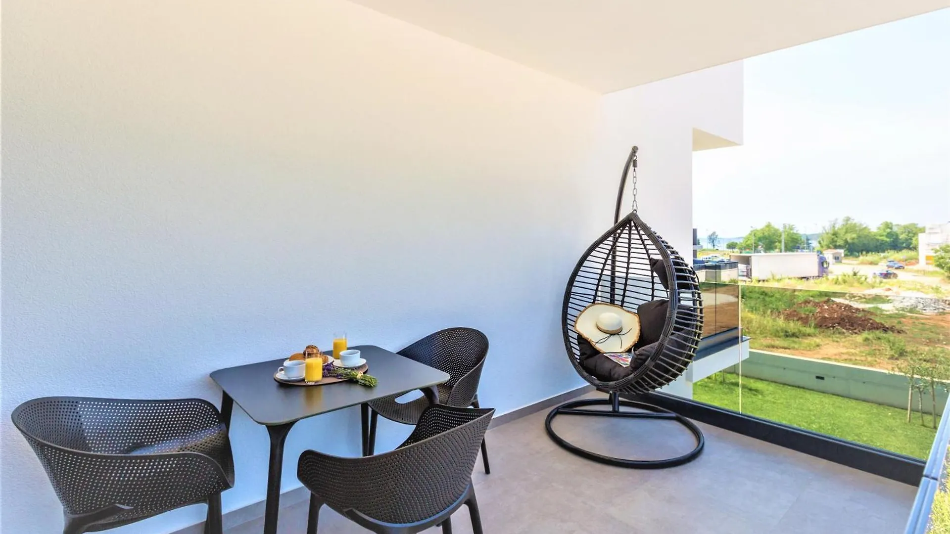 Valla Family Apartments And Rooms Funtana