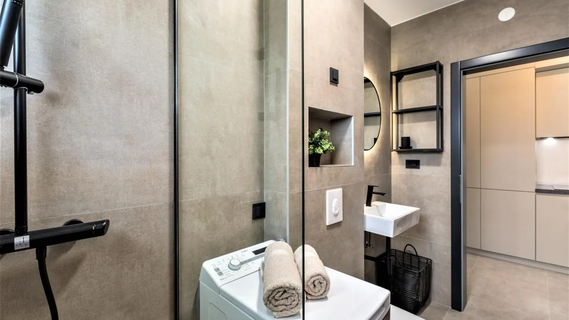 Valla Family Apartments And Rooms Funtana
