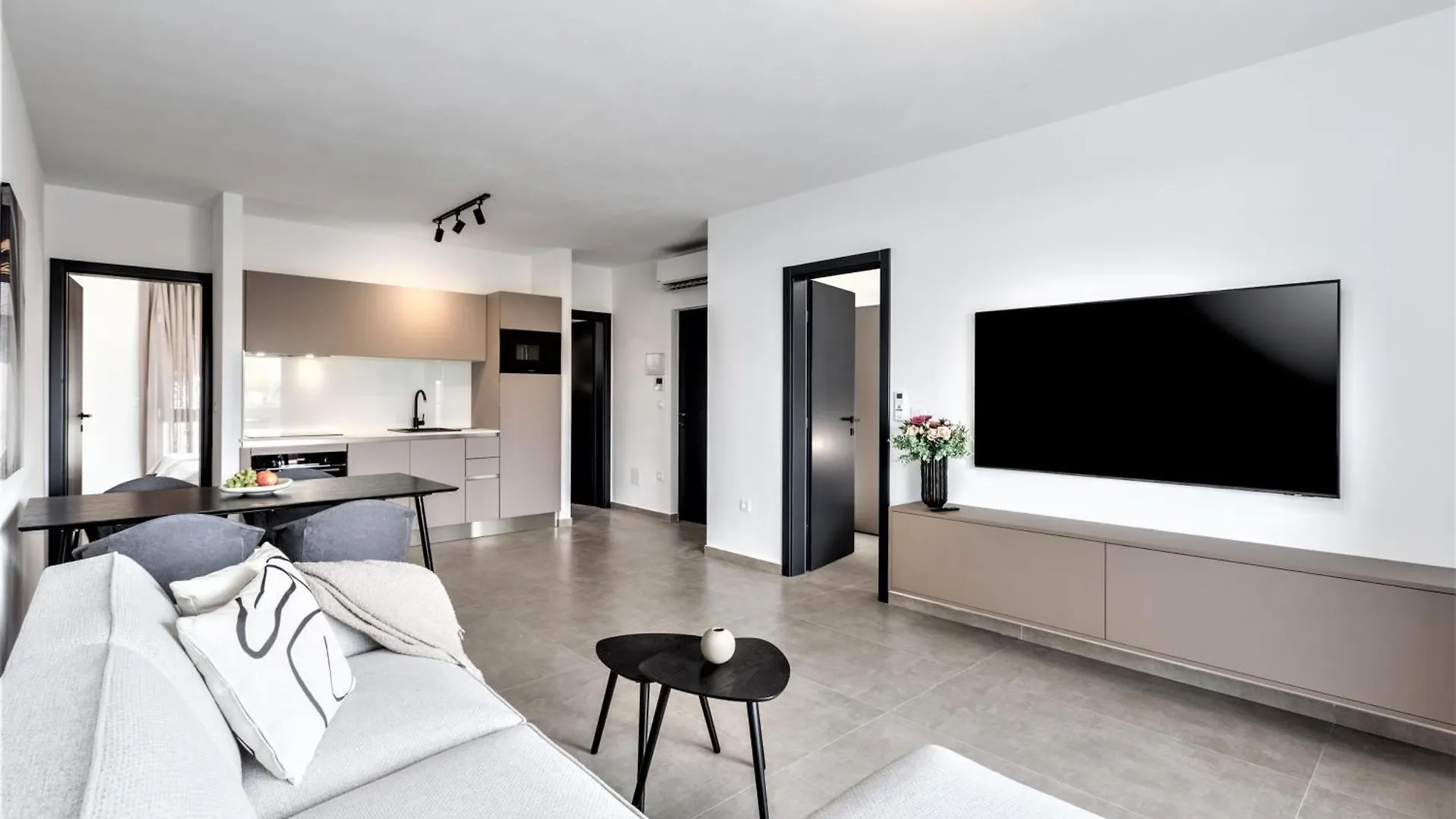 Valla Family Apartments And Rooms Funtana